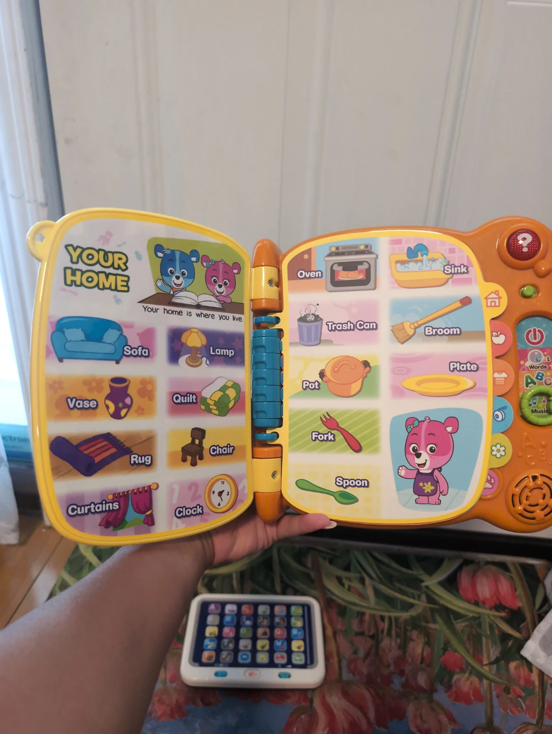 VTech Touch & Teach Word Book + Tablet - photo 3