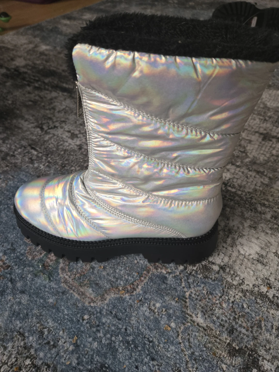 Silver Puffer Winter Boots - Size 9