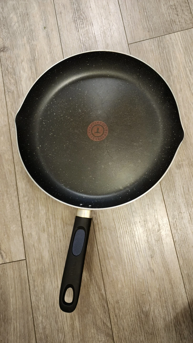 T-fal Frying Pan