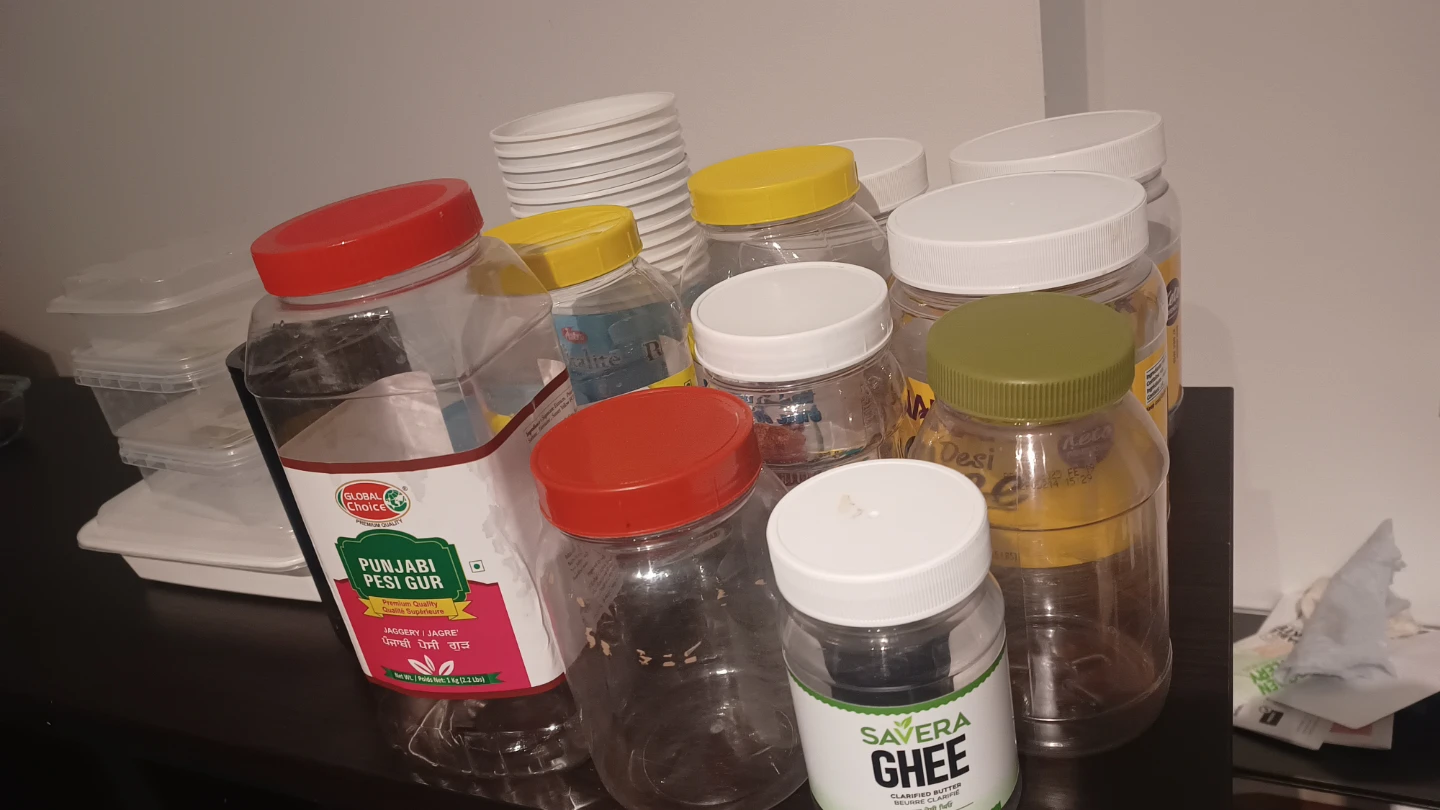 Moving out sale - Free items
