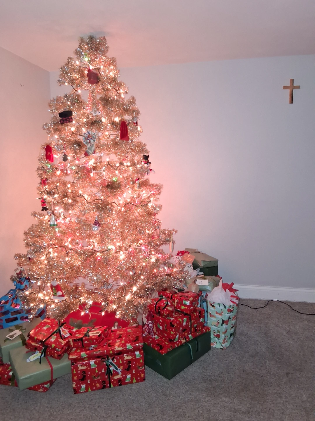 Beautiful 7ft Gold Christmas Tree
