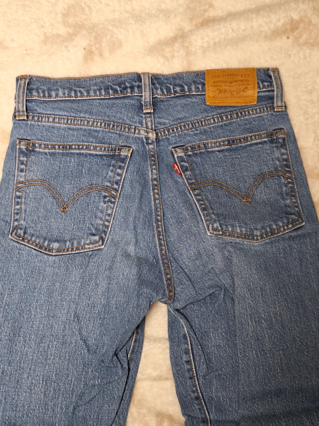 "Wedgie" Straight-leg Levi's denim jeans - photo 4