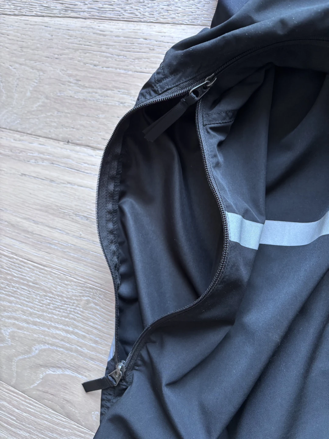 MEC running/cycling jacket - Large - photo 4