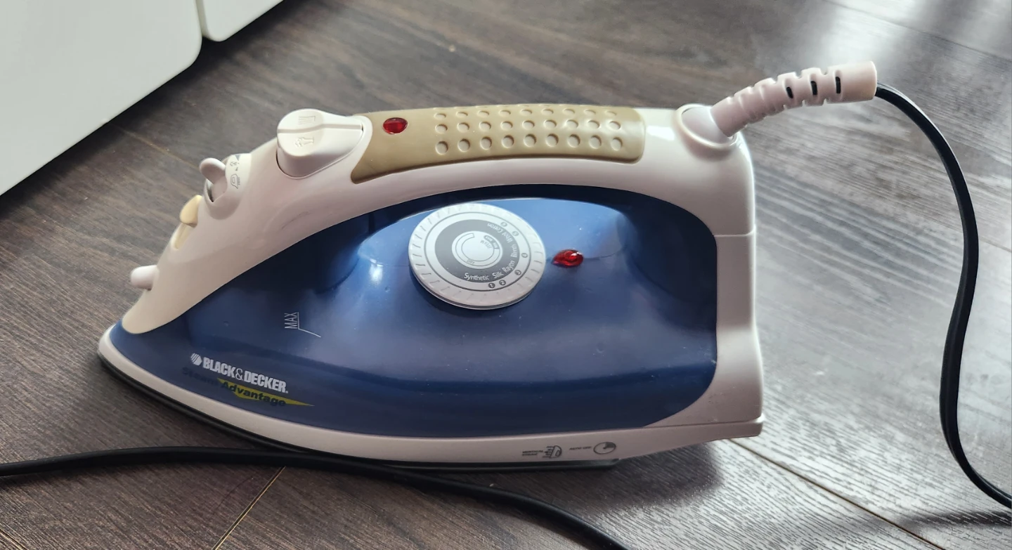 Black & Decker Advantage Iron🥕