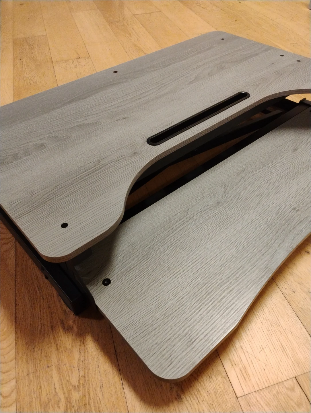 Desk Raiser - non-adjustable