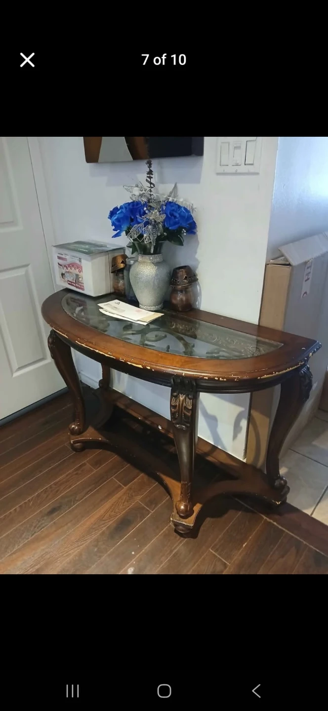 Wooden accent table with glass top - photo 3