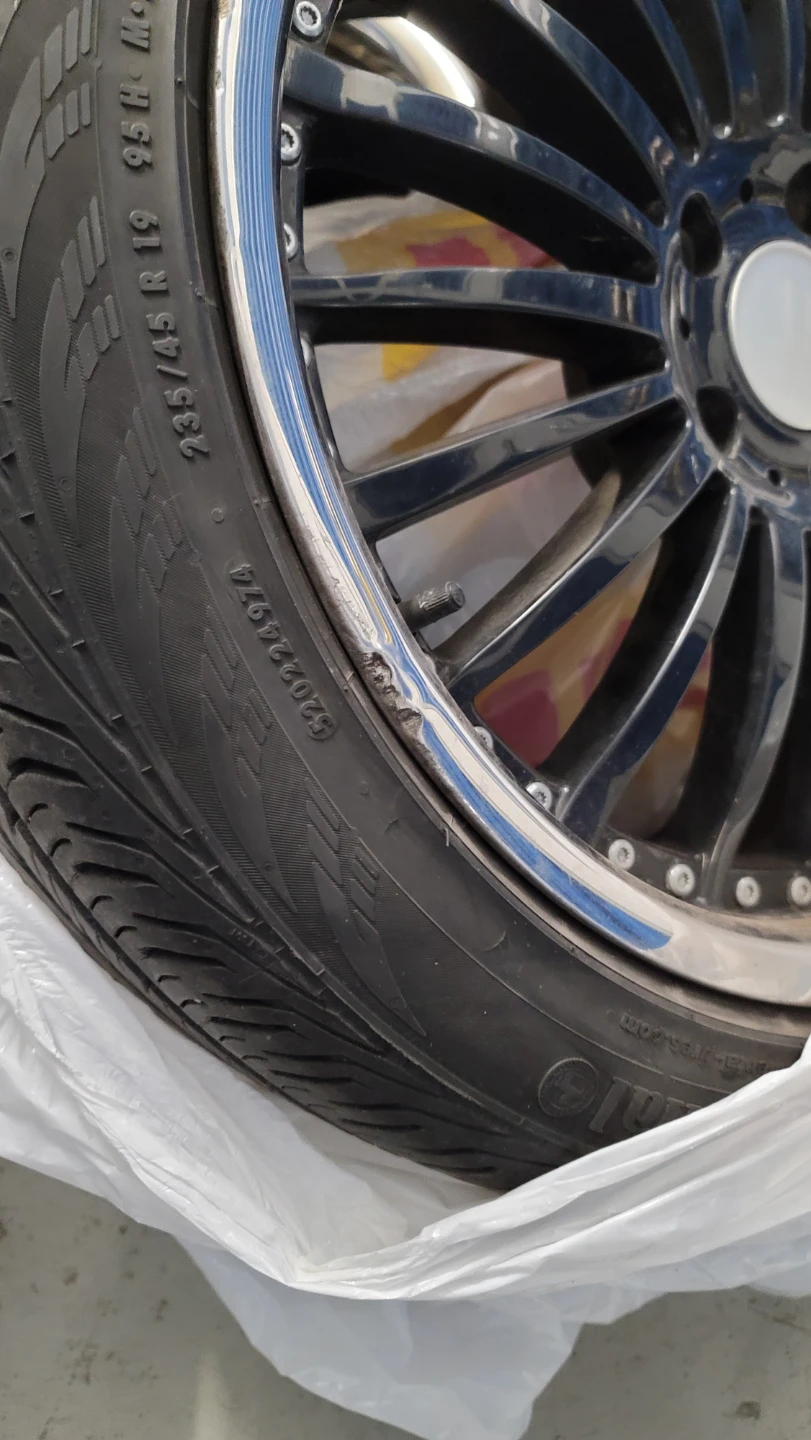 235/45R19 Continental Tires on Rims - photo 5