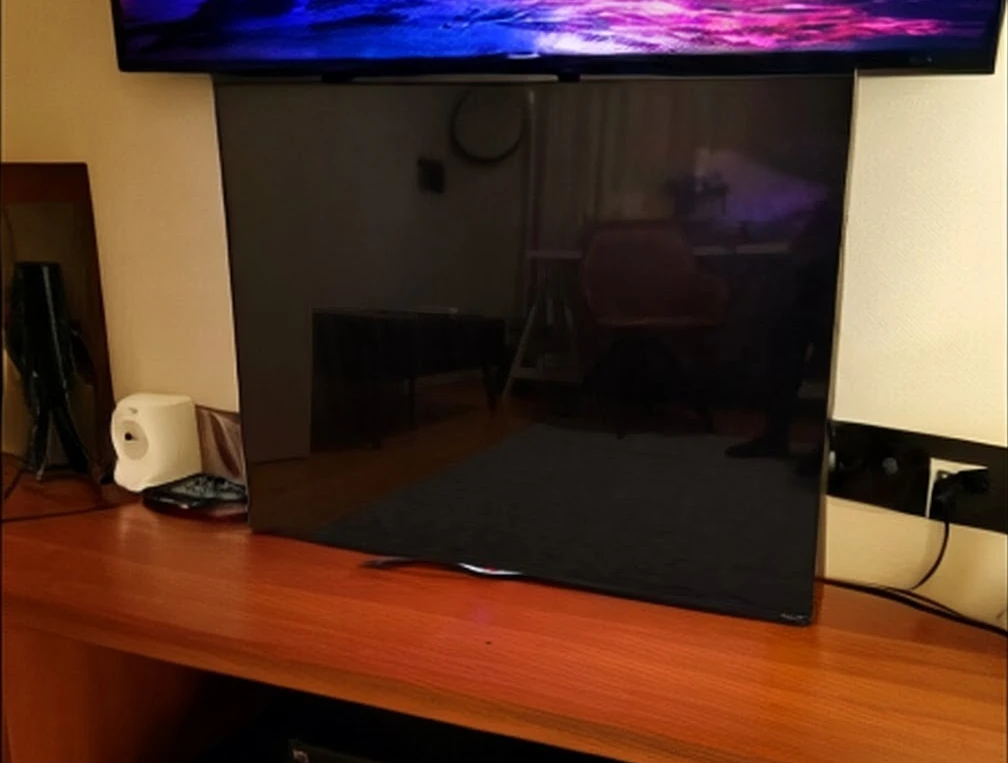 LG TV 50" with Remote Control