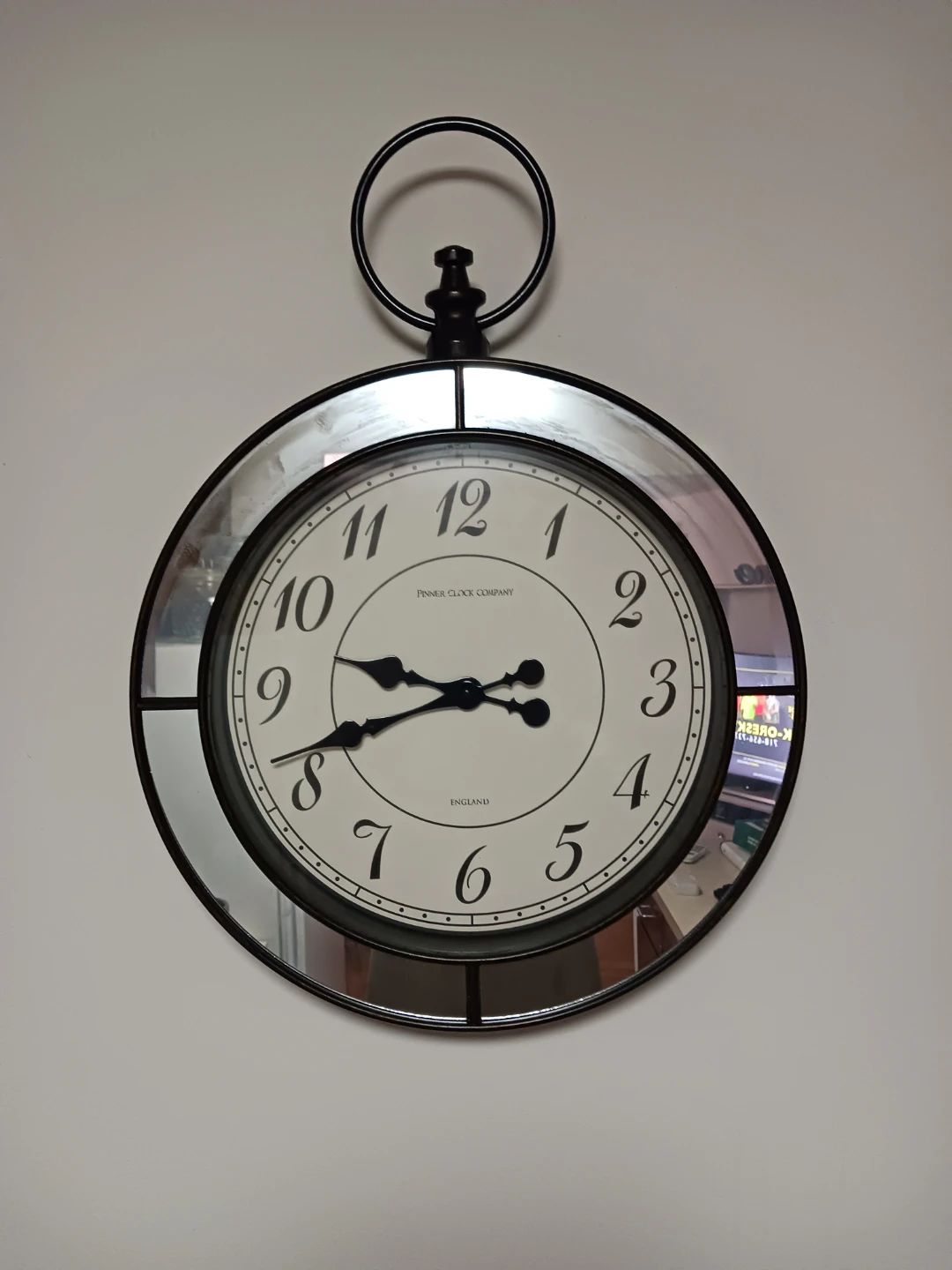 Pinner 17 3/8″ Round Wall Clock –Plastic with Mirror Accents