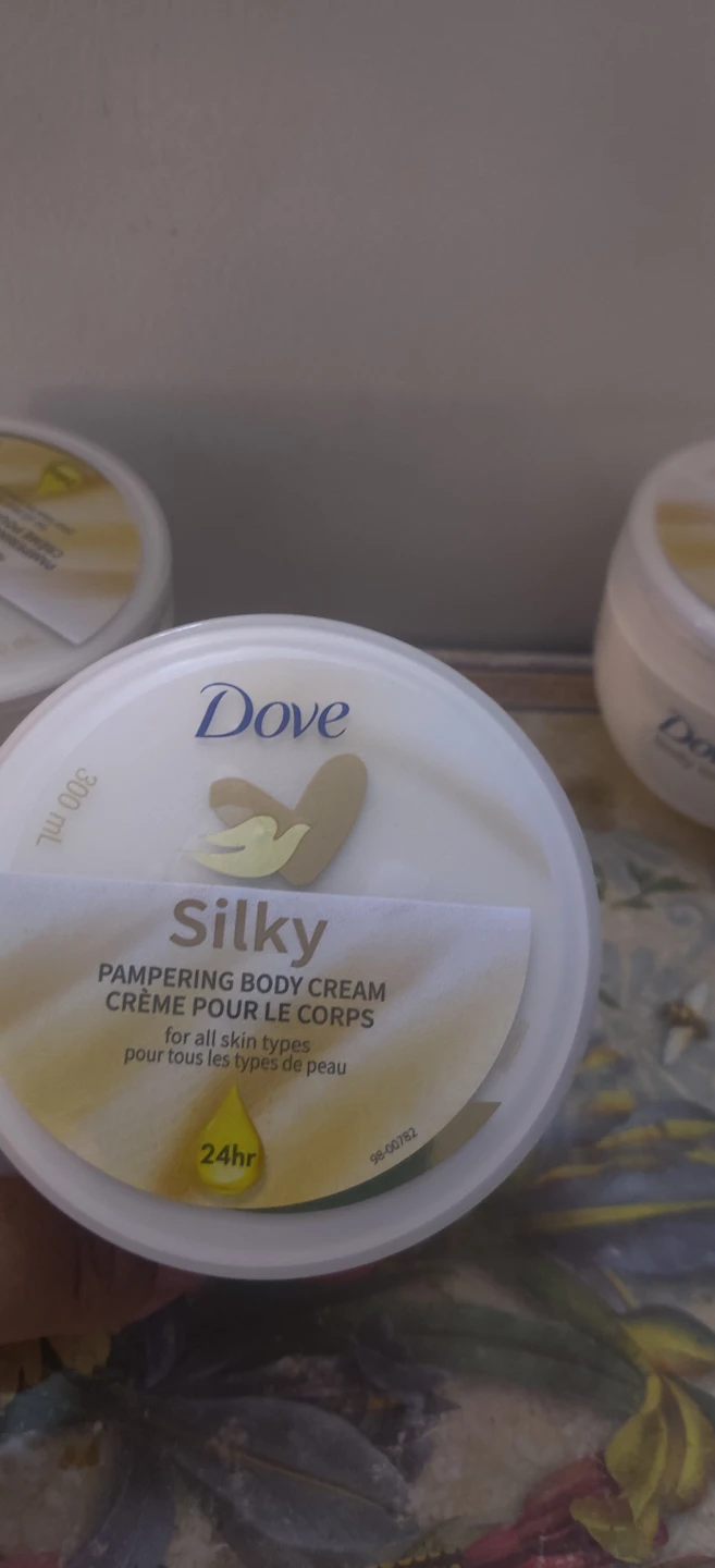 Dove Silky Pampering Body Cream 300ml x3 - photo 4