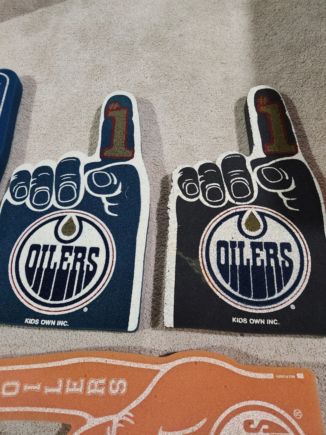 Edmonton Oilers Foam Fan Fingers - photo 3