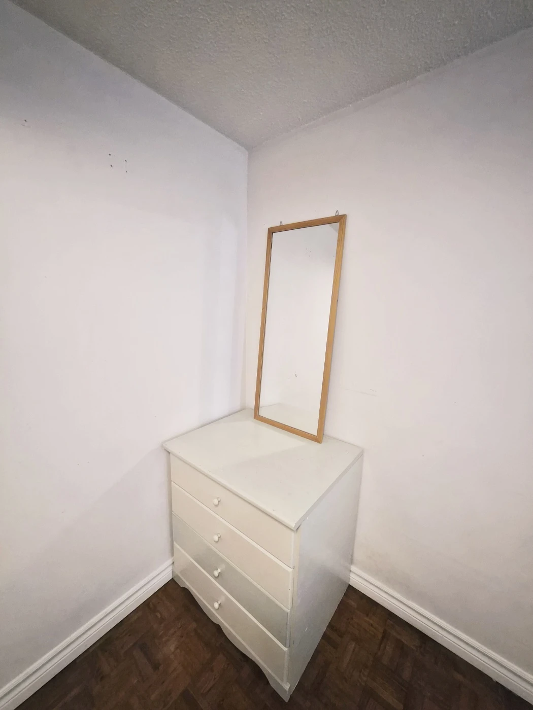 Basement Room for Rent (Filipino Male Only) - photo 3