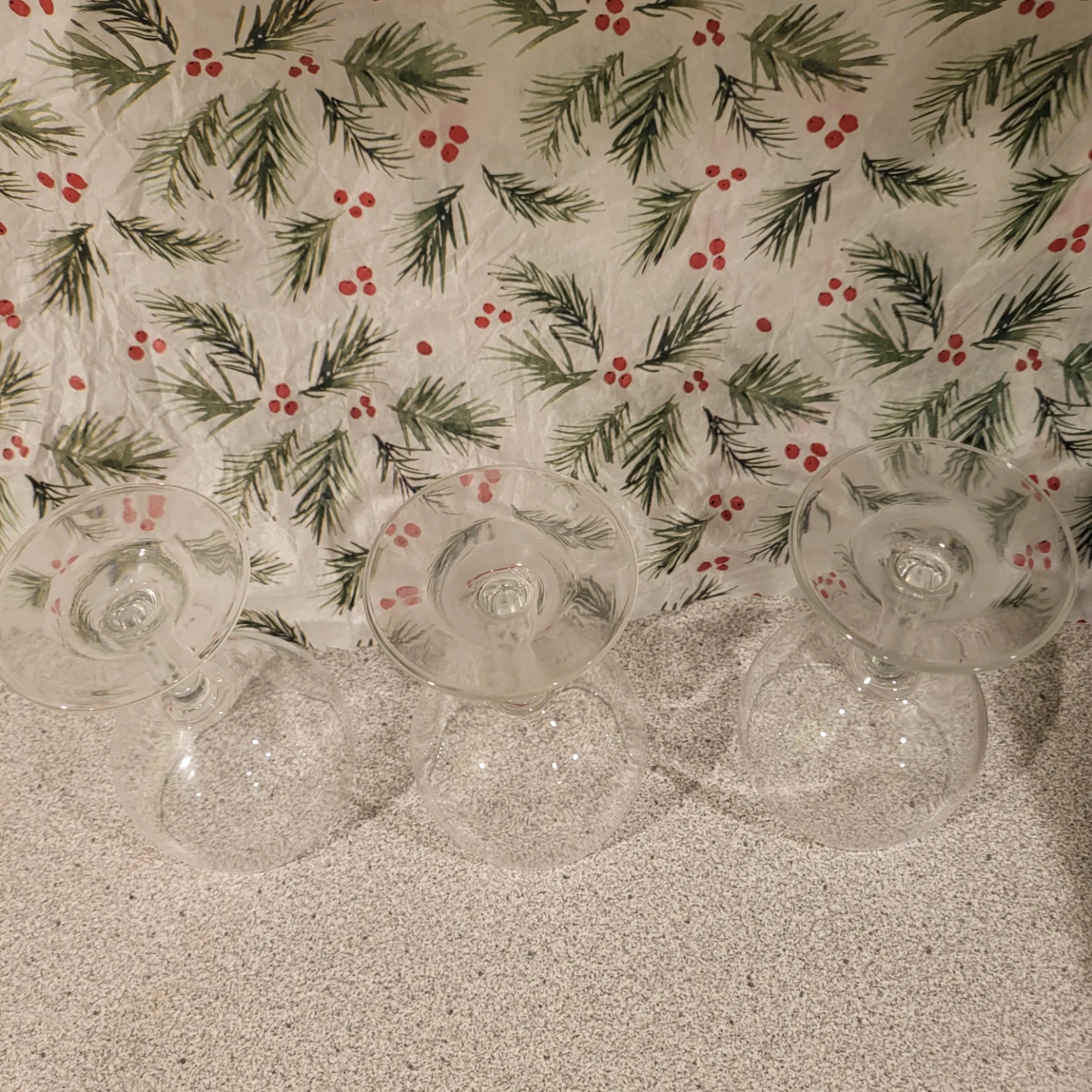 Set of 3 Stemmed Wine Glasses - photo 3