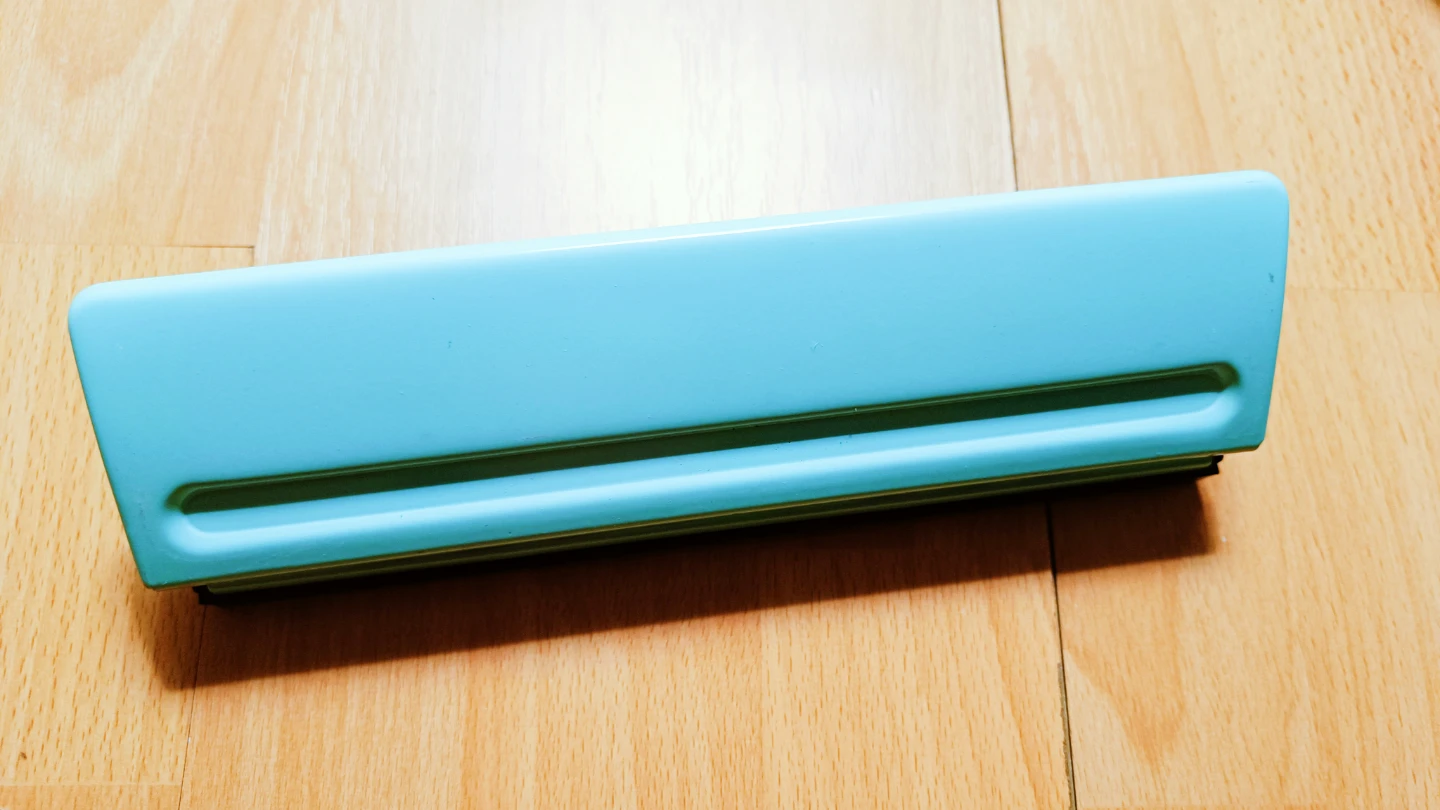 Turquoise 6 hole Paper Punch 🧡