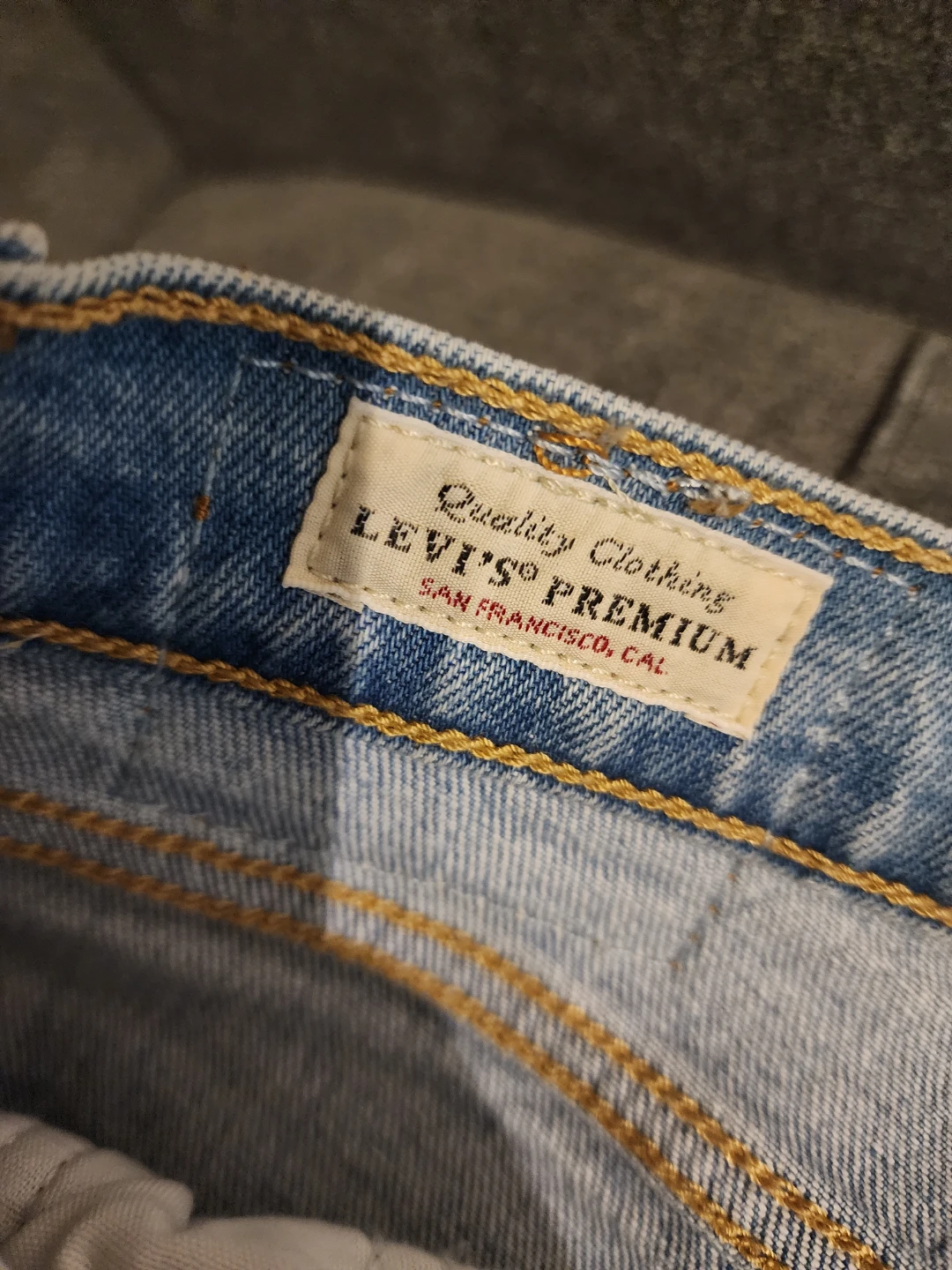 Levi's Premium Wedgie Straight Jeans - Size 27 - photo 3