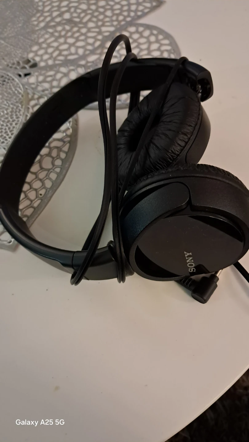 Sony Black Over-Ear Headphones - photo 5