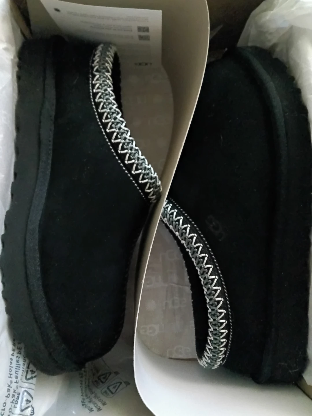 UGG Tasman II Women's Size 7 - Black  🥕