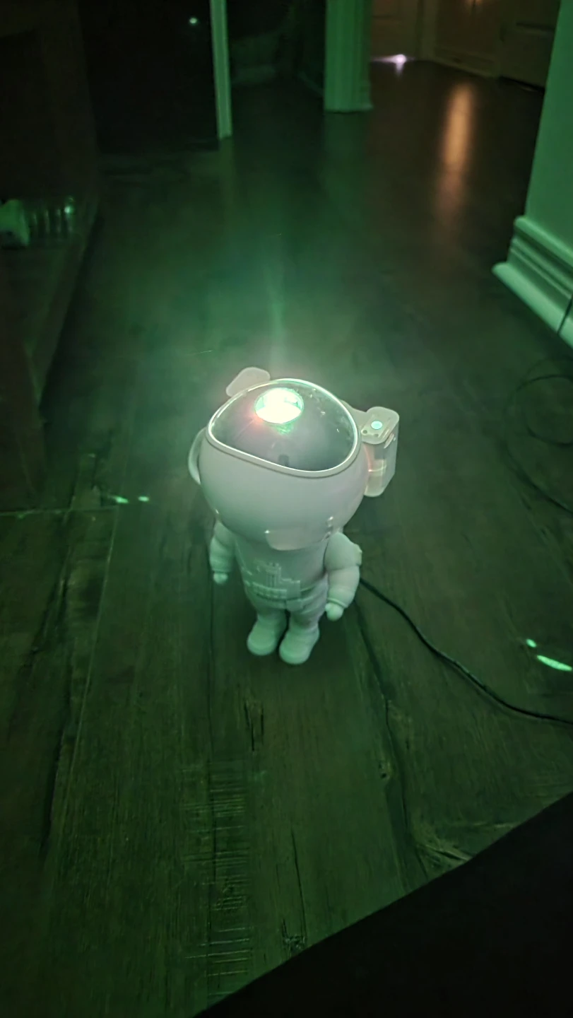 Astronaut Galaxy Projector Night Light - photo 3