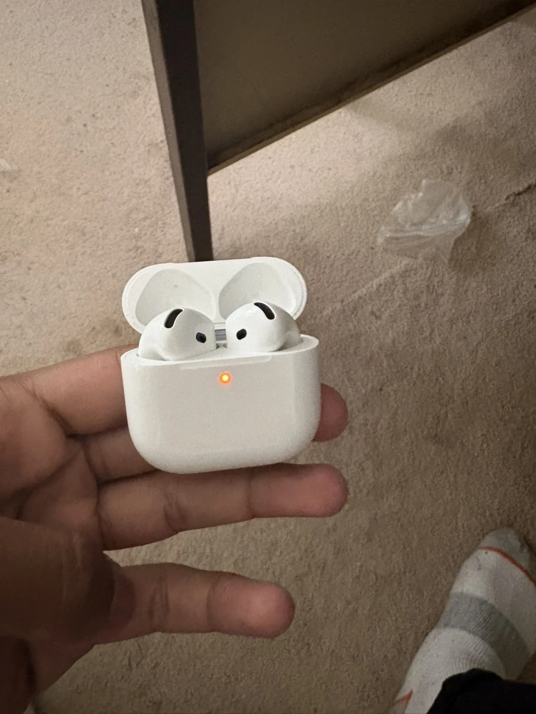 Apple airpods 4 - photo 2
