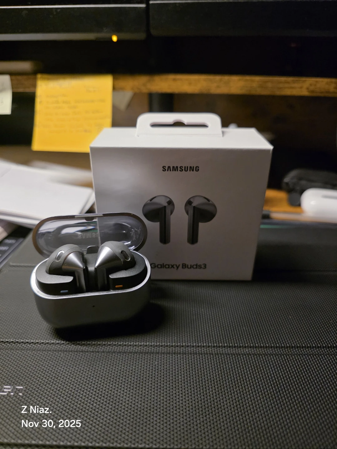Samsung Galaxy Buds3 with Elago Ear Tips