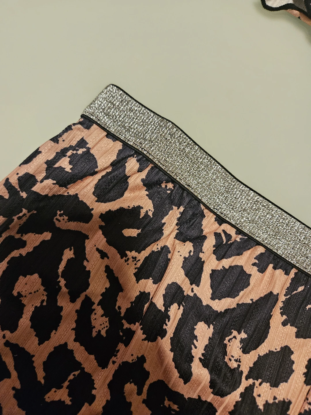 Leopard Print Sleepwear Set- brand new- MOVING SALE! - photo 5