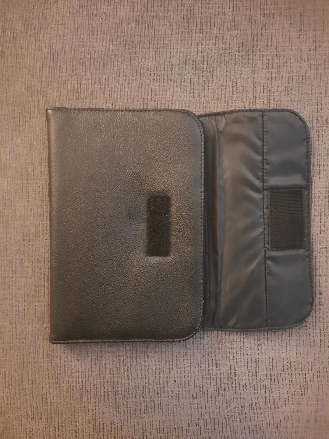 faux leather CD Projects DVD case pick up in st.albert - photo 3