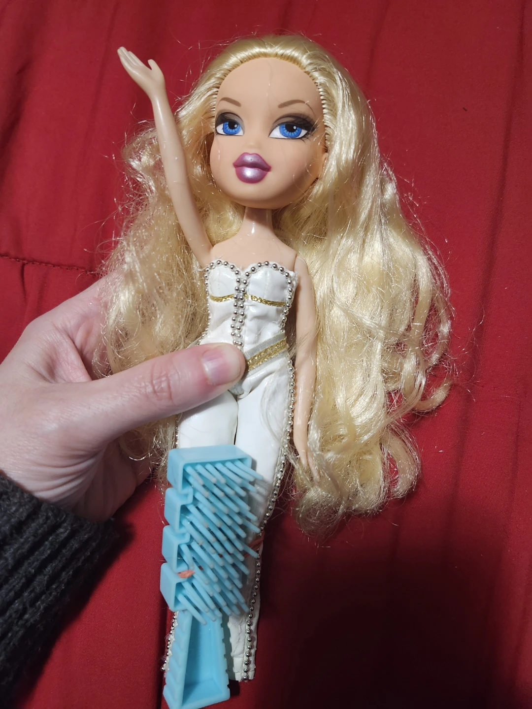 $20 each bratz dolls - photo 4