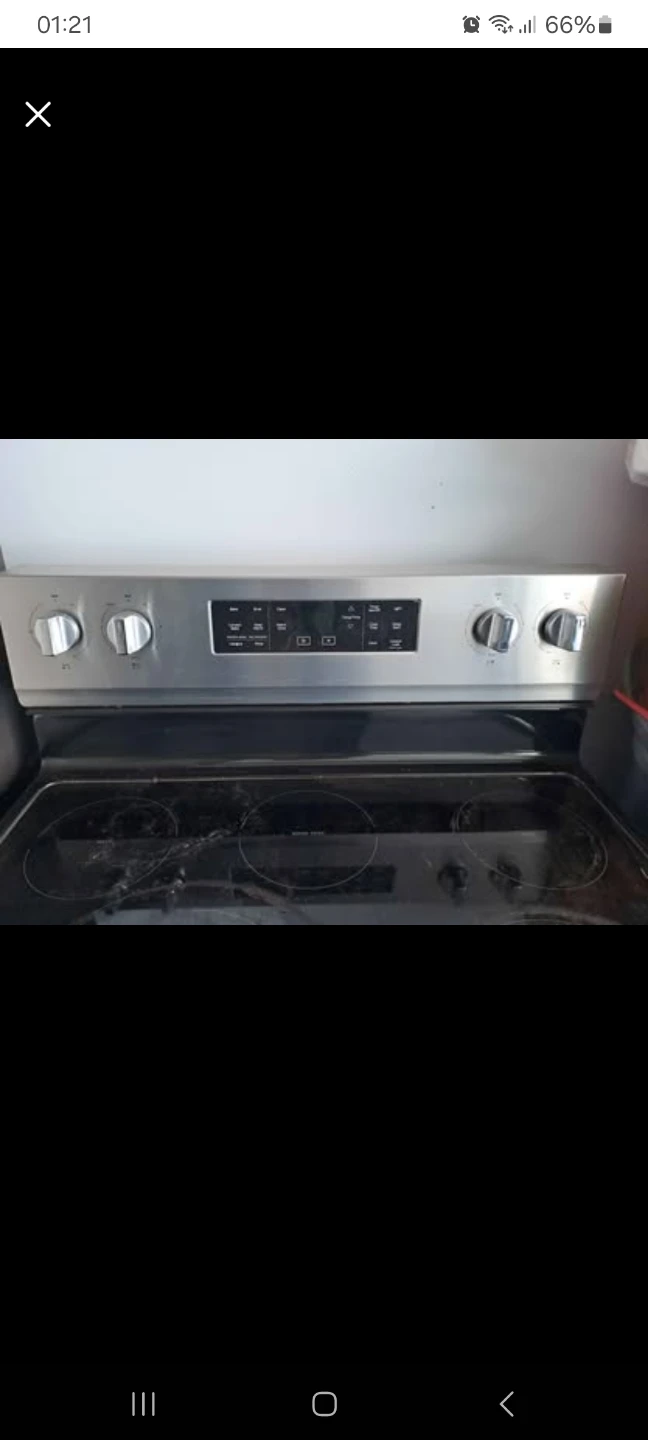Whirlpool Electric Range - W11121711JA - photo 4