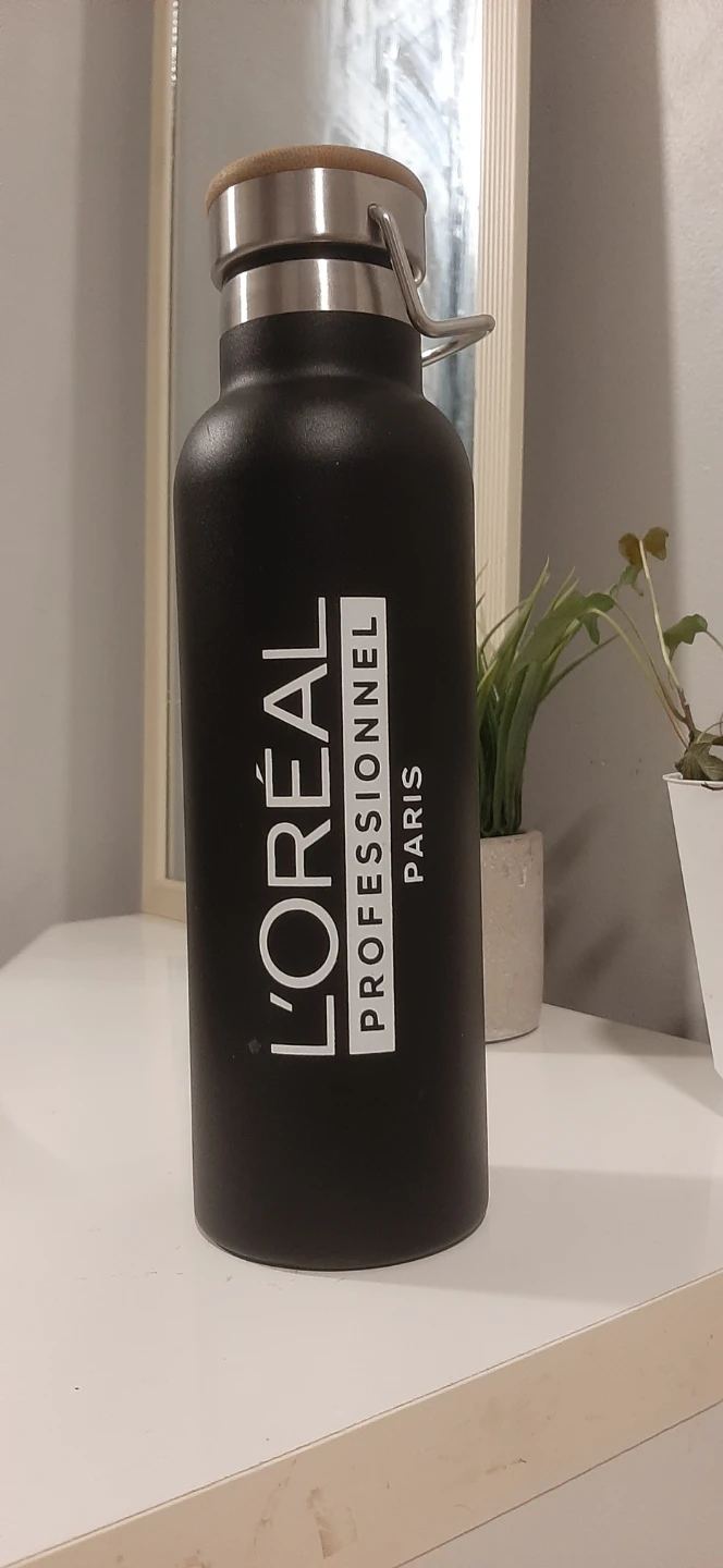 L'Oréal Professionnel Paris Water Bottle
