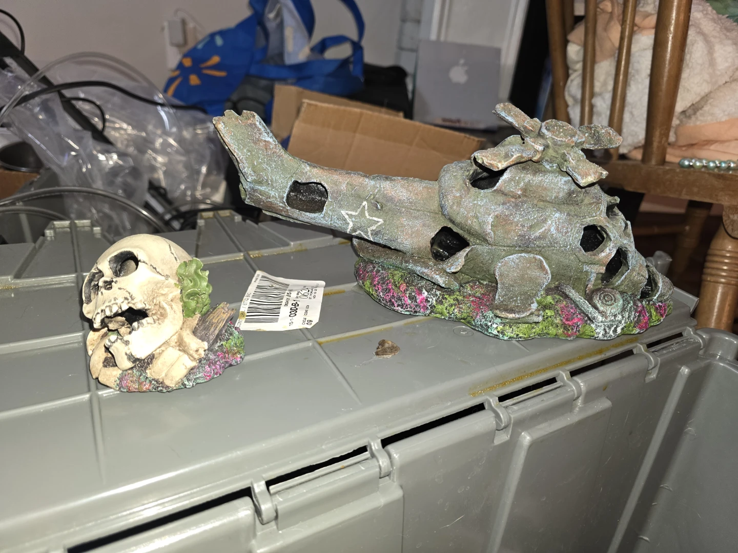 Aquarium Decor Set - Shipwreck, Helicopter, Skull & More - photo 5