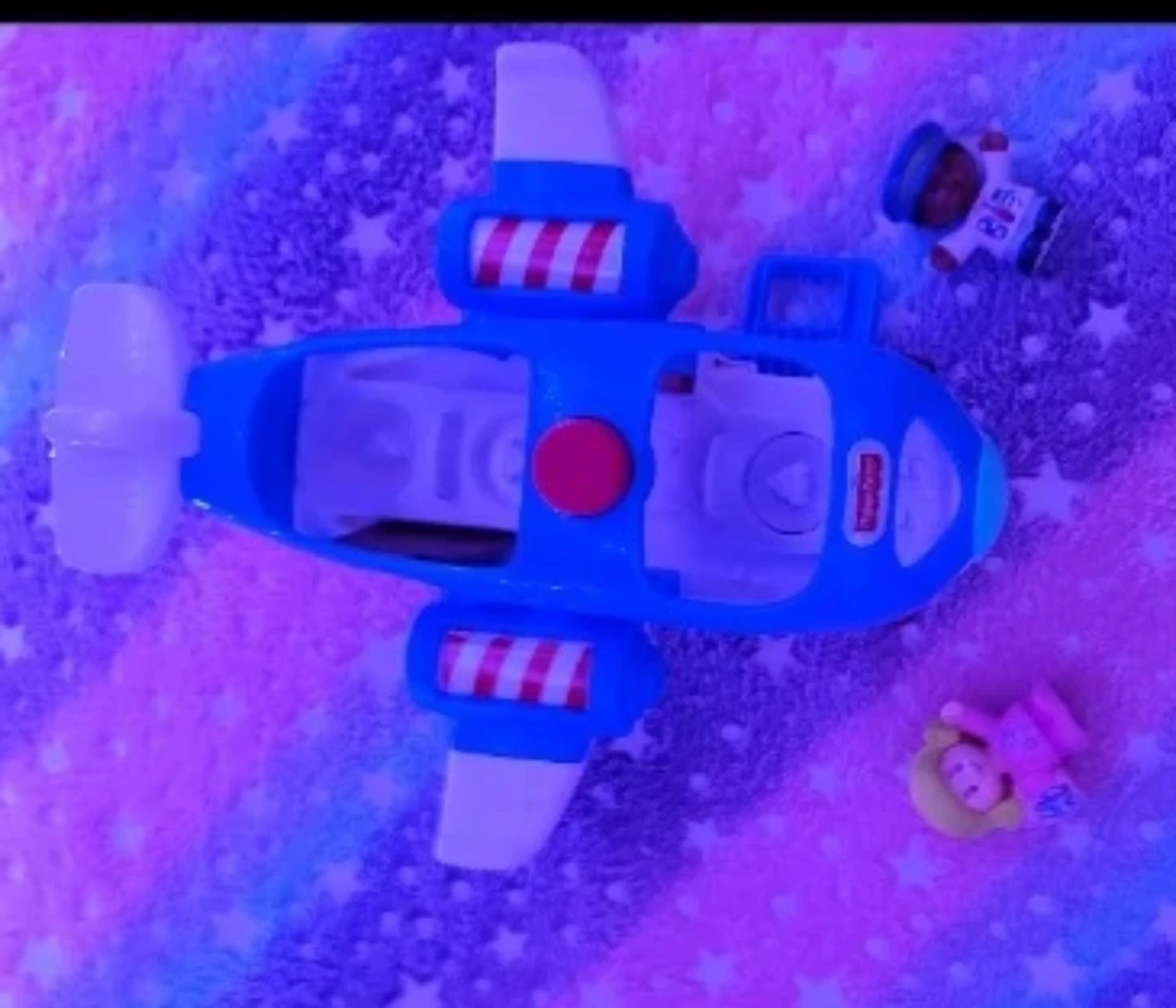 Fisher-Price Little People Friendly Airplane - photo 5