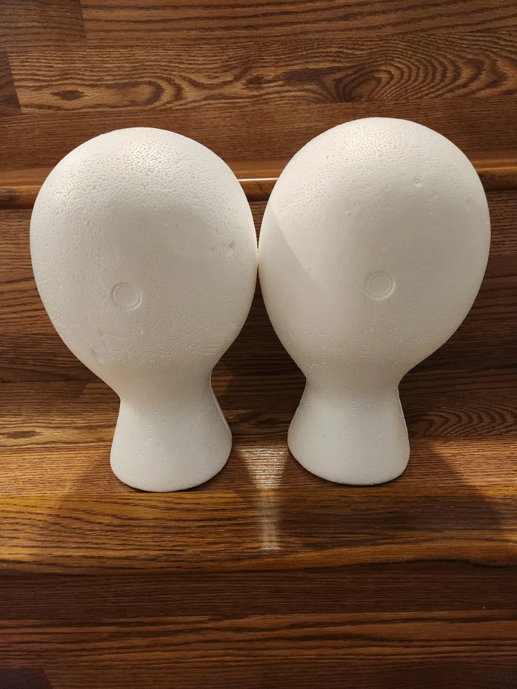 Two Styrofoam Head Mannequins 🥕 - photo 2