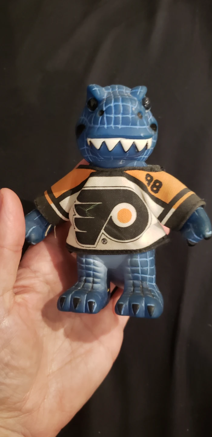 $15 each vintage figures - photo 2