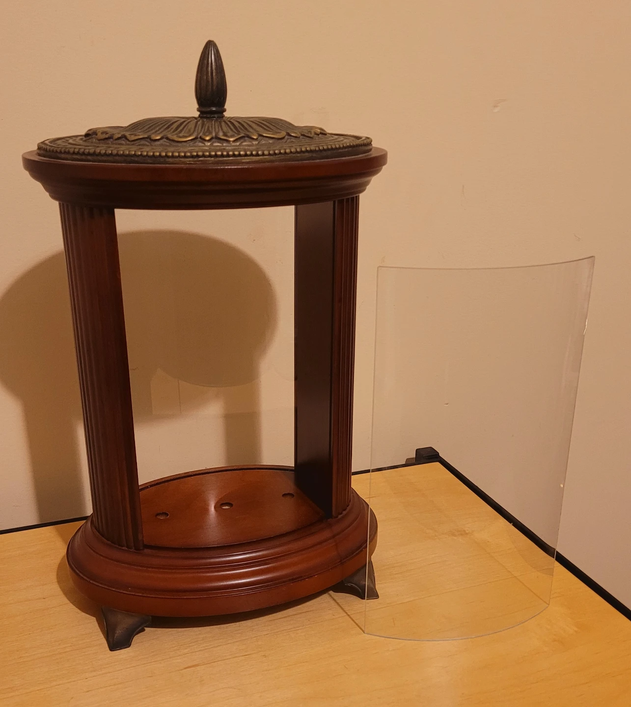 Display Case - photo 4