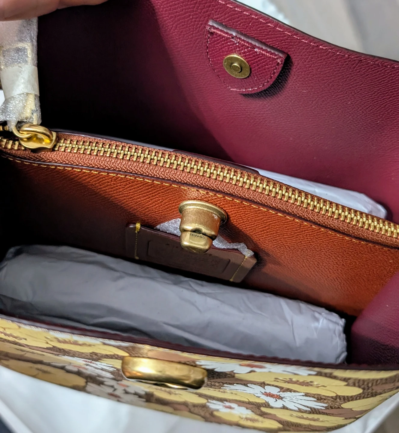 Coach Willow Bucket Bag with a vintage-inspired floral - photo 5