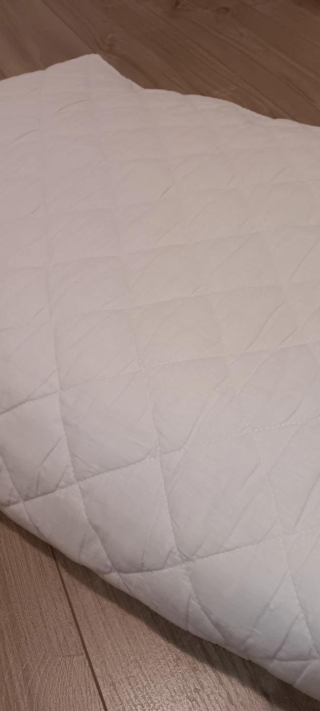 Queen Size Quilted Bedspread Set - 2 FREE CALVIN KLEIN PILLOWS! - photo 2