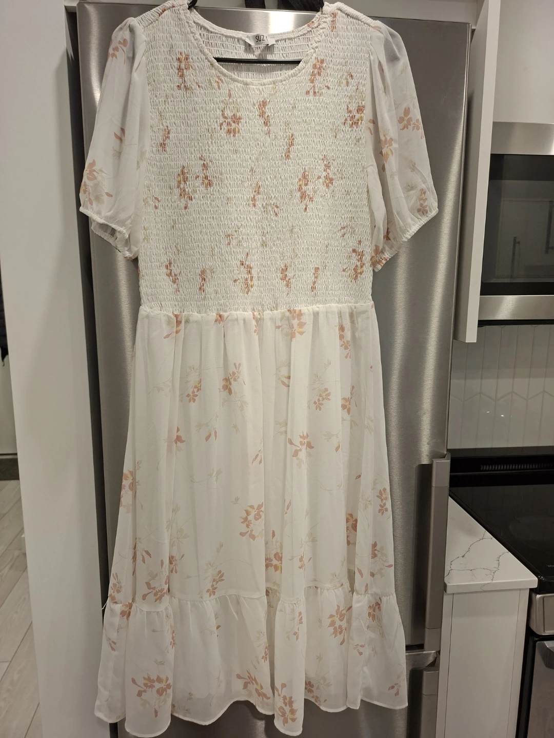 SUZY White Floral Smocked Dress - photo 4