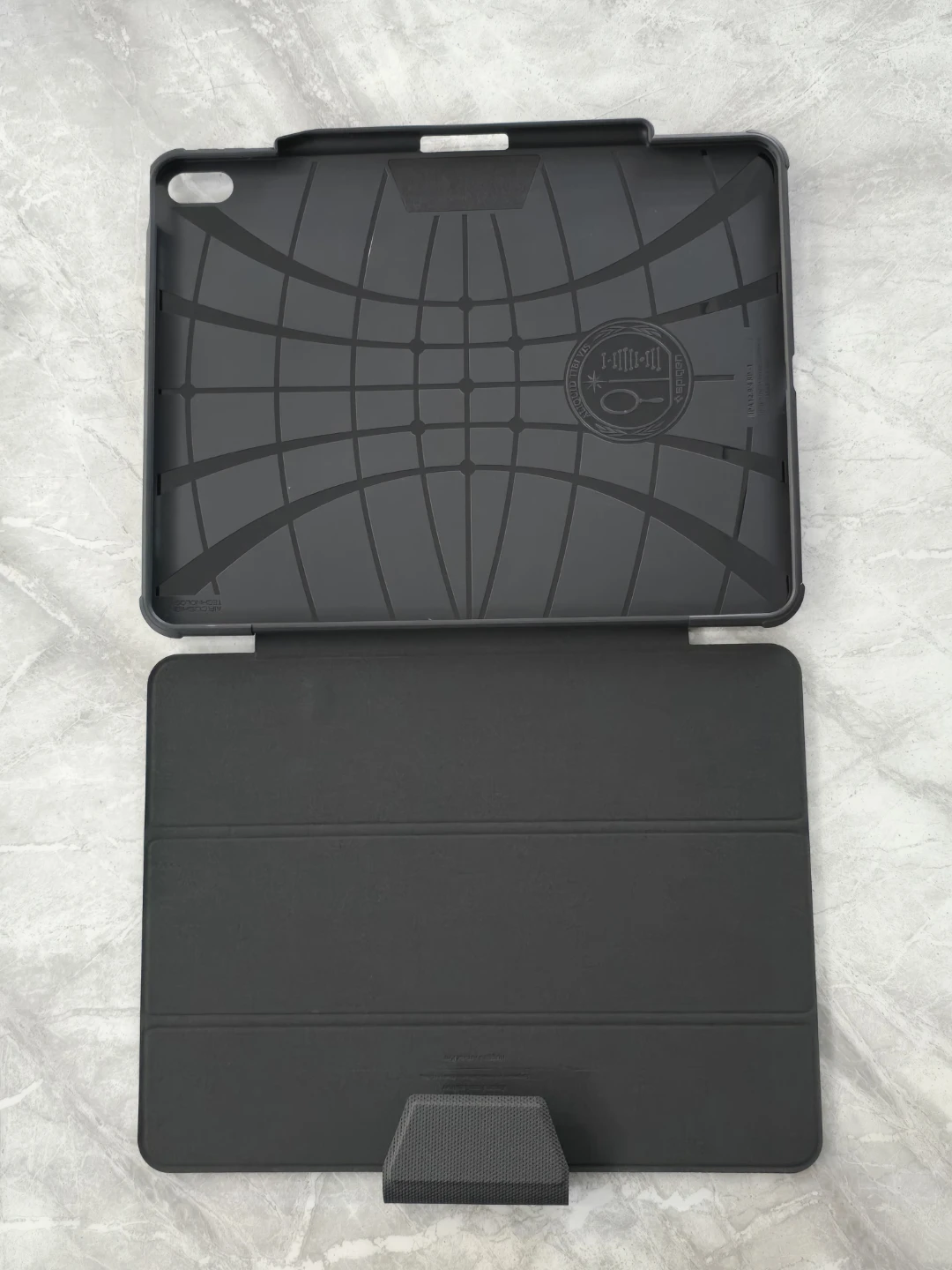 Spigen Rugged Armor Pro iPad Air 13" M2 (2024) Case - photo 2