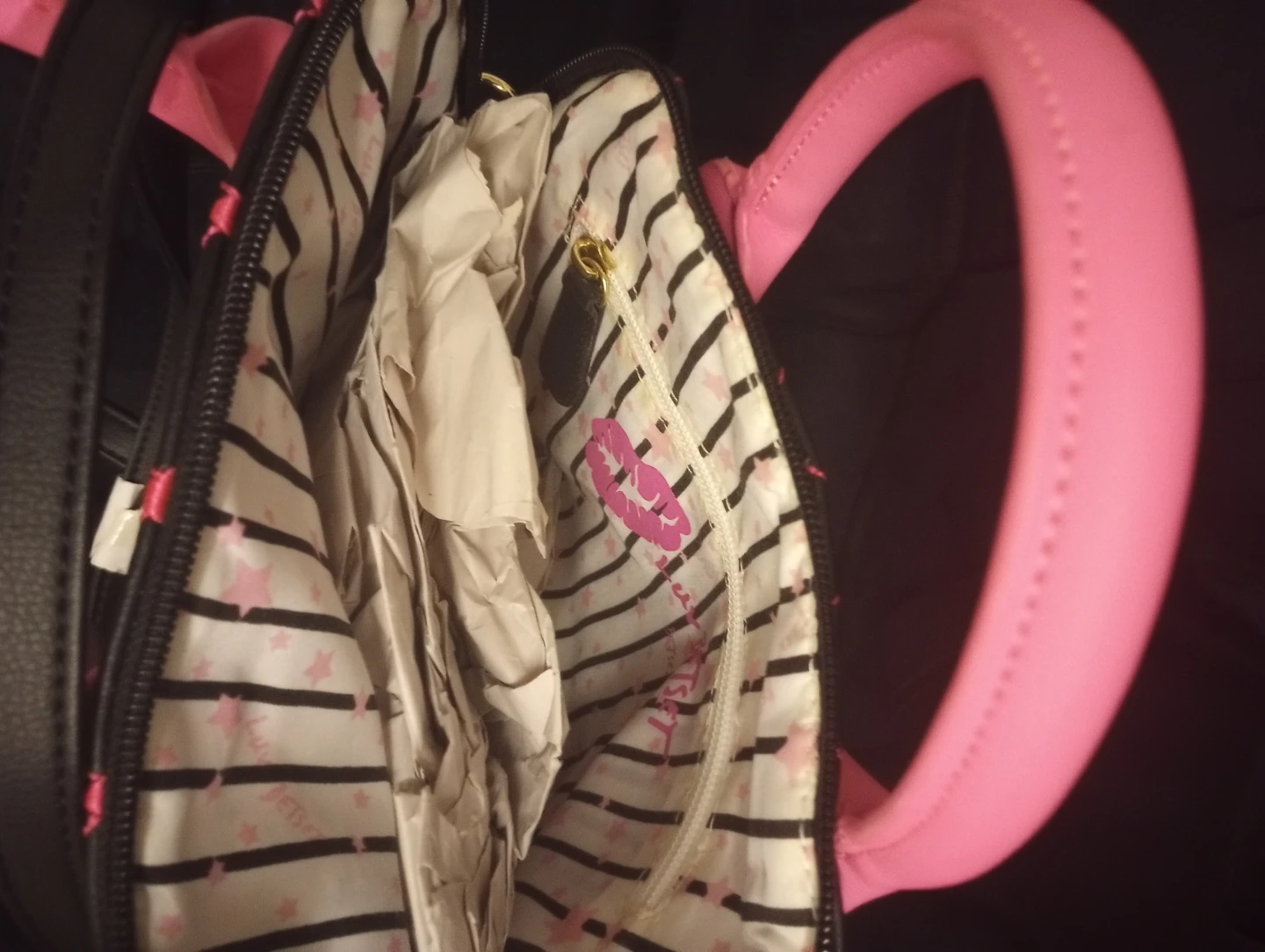 Luv Betsey by Betsey Johnson Dome Satchel - photo 3