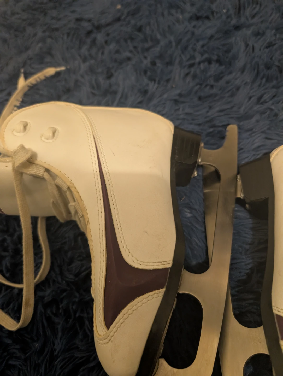 Winnwell Soft Figure Skates - Size 3 (22.56 CM)