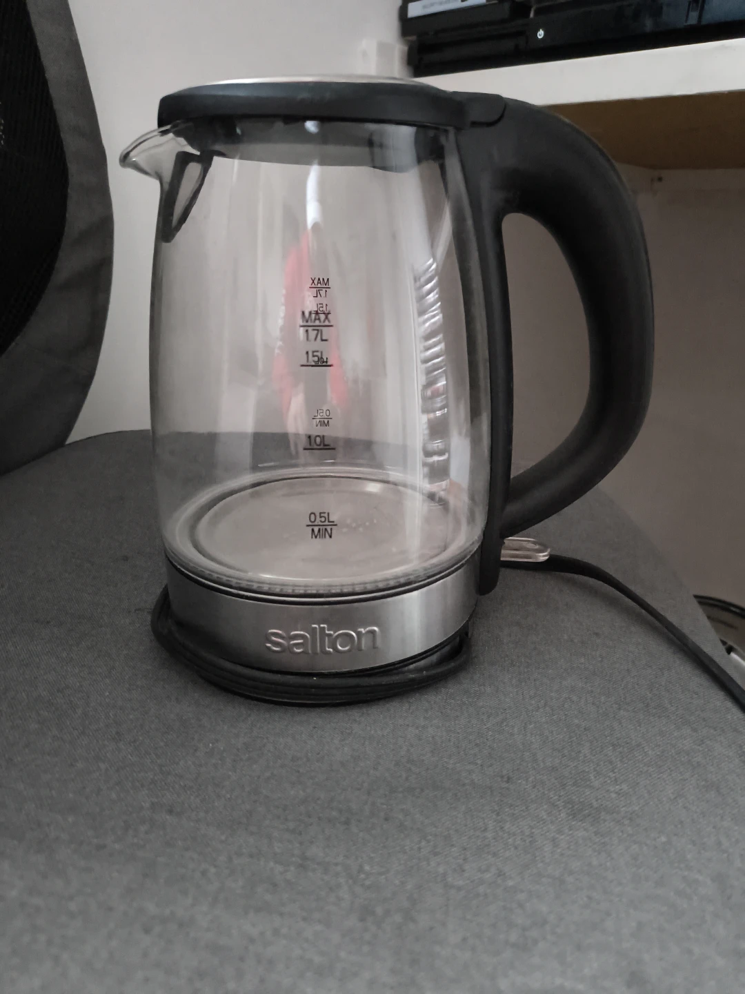 Free Salton 1.7L Electric Kettle 🧡