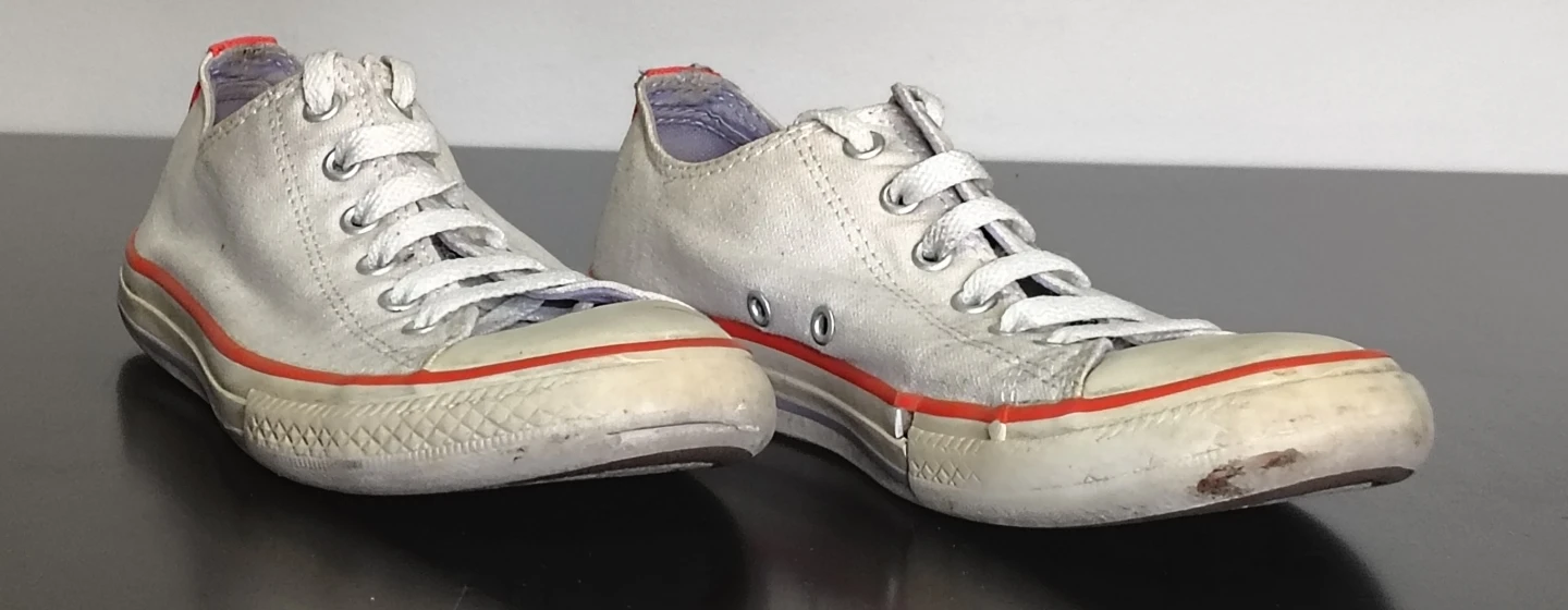 Junior Size 5 Converse Chuck Taylor - All Star Low-Top Sneaker's - photo 2