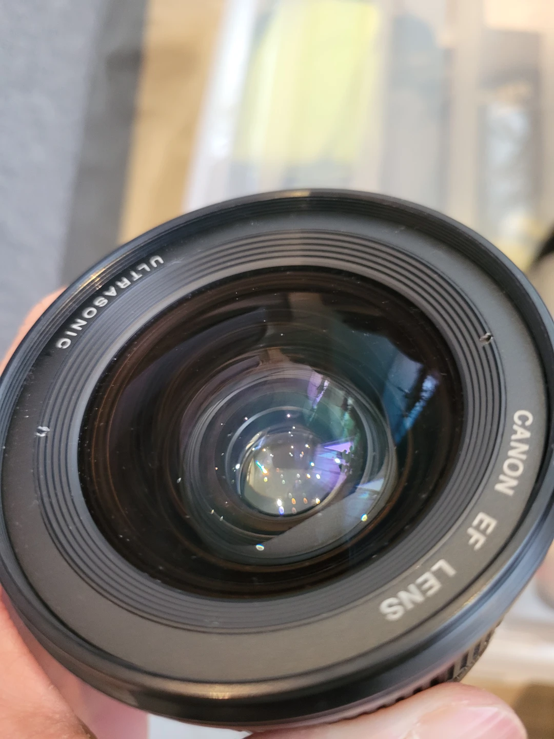 Canon EF 24mm f/1.4L USM Lens - photo 2