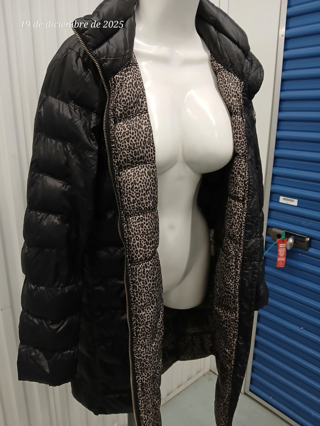 Michael Kors Packable Down Fill Puffer Jacket - M - photo 3