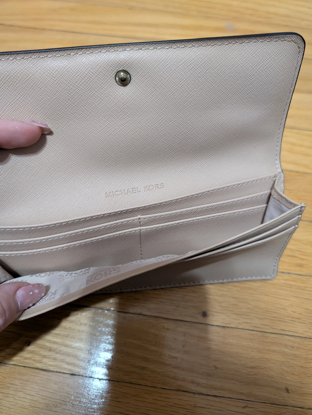 Michael Kors Wallet - photo 4