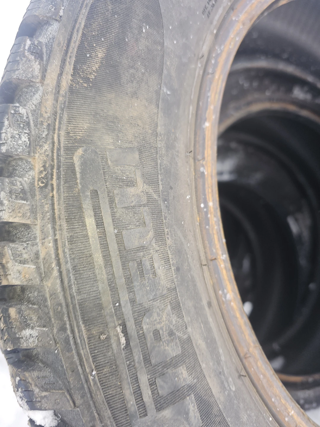 195/60/R15 pirelli winter tires full set - photo 2