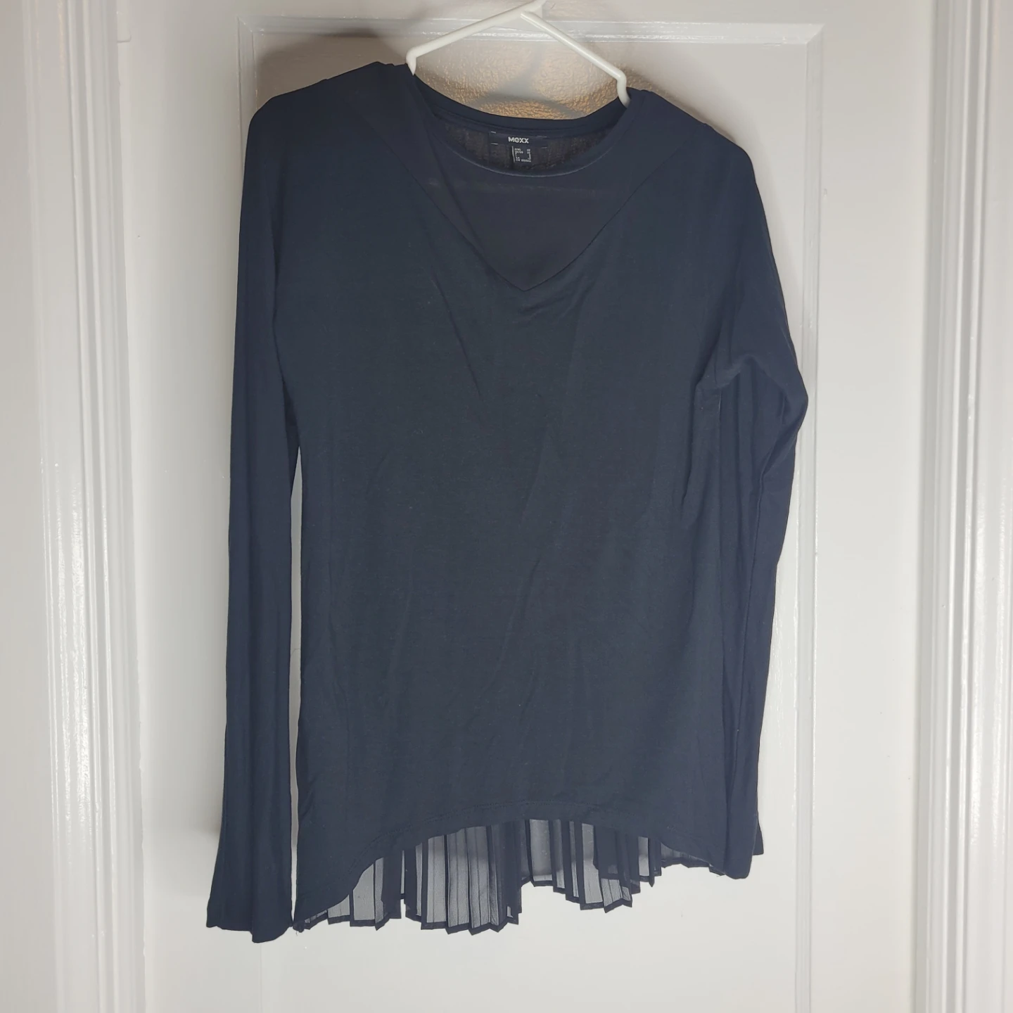 $10 MEXX Black Long Sleeve Top Pleated Chiffon - Size XS