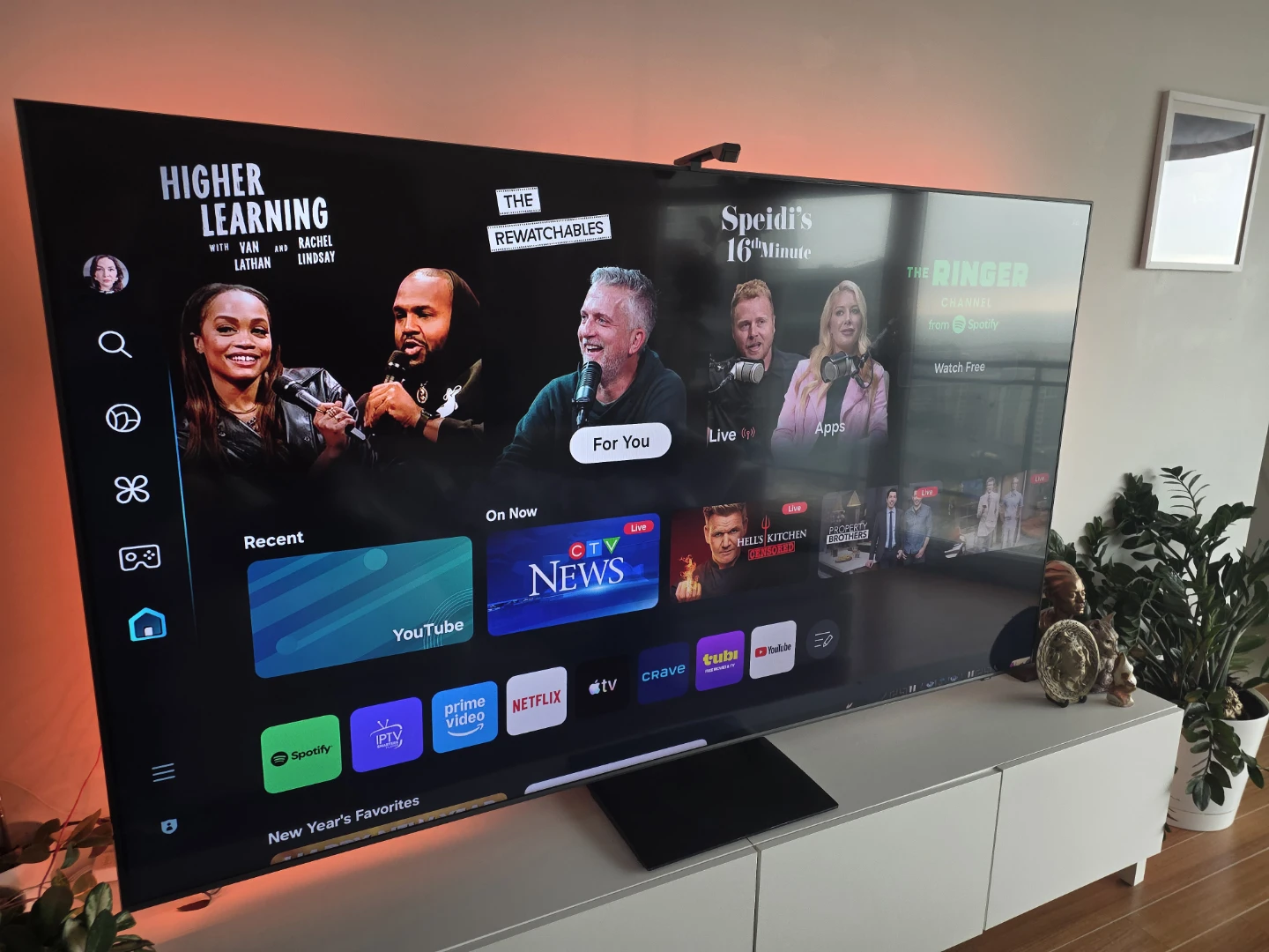 Samsung 85" 4K UHD QLED Smart TV (QN85Q70CAFXZC) - photo 4