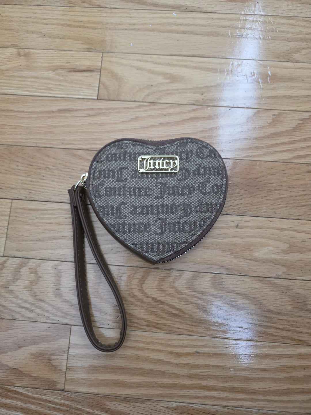 Juicy Couture Heart Coin Purse Wristlet