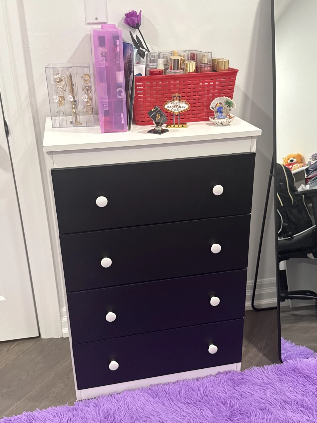 Bedset -  nightstand, bed, chess, dresser - photo 4